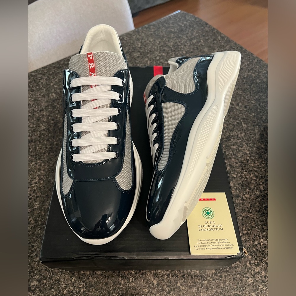 FREE SHIPPING Prada American Cup Navy/Blue Mens size 9